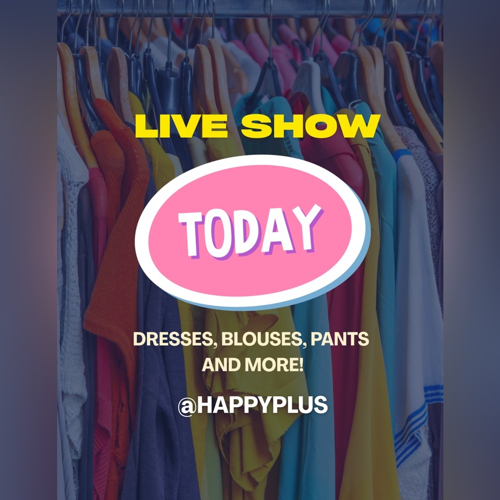 WOMEN’S FASHION SHOW LIVE!
